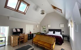 Toadhall Rooms